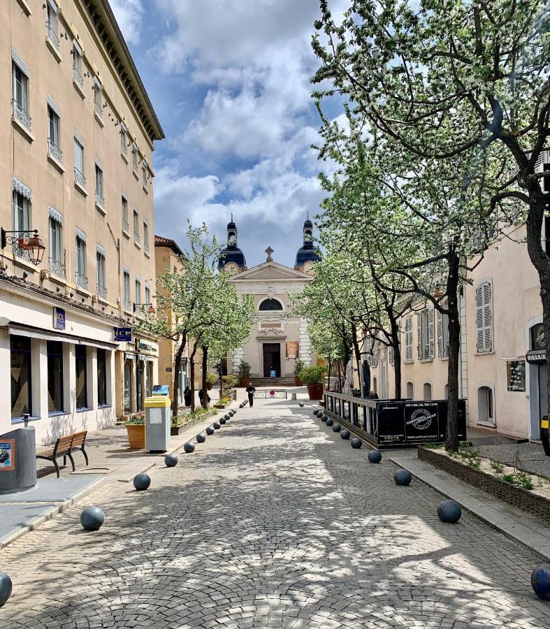 Charmant Appartement Au Coeur De Neuville - Lyon A 20Mn Экстерьер фото